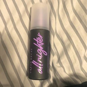 Urban decay setting spray